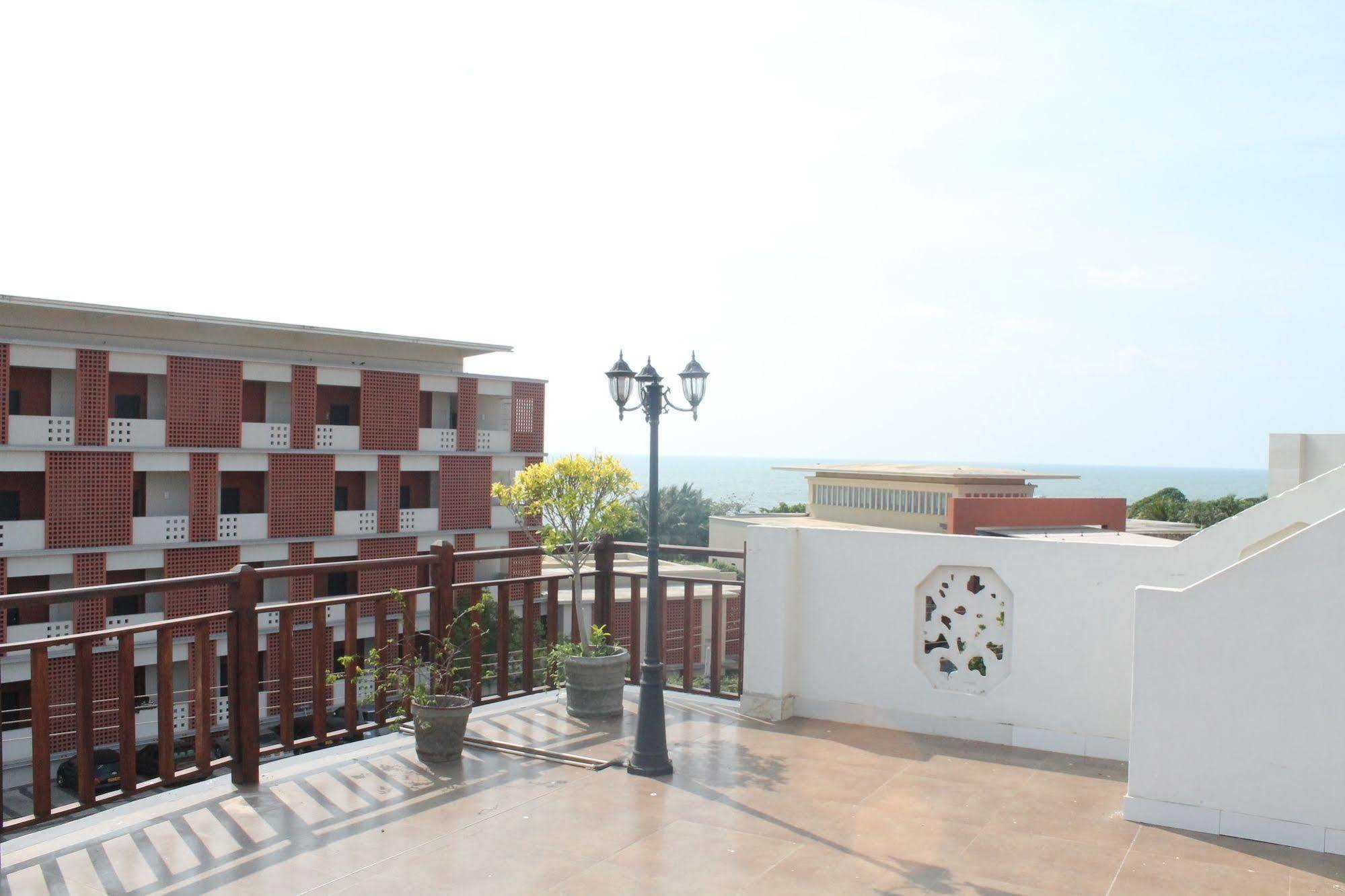 Prego Suites Ettukala Экстерьер фото