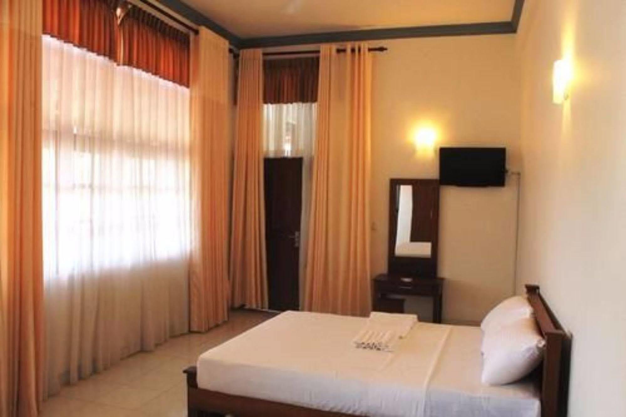 Prego Suites Ettukala Экстерьер фото