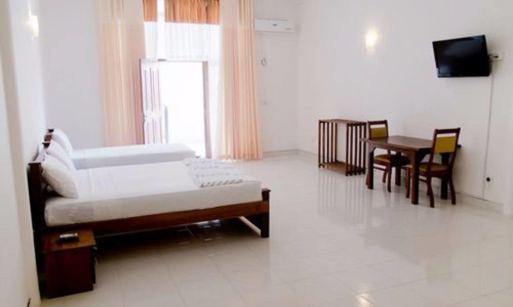 Prego Suites Ettukala Экстерьер фото